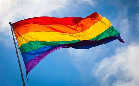 colores bandera gay|El significado de los colores de todas las banderas。